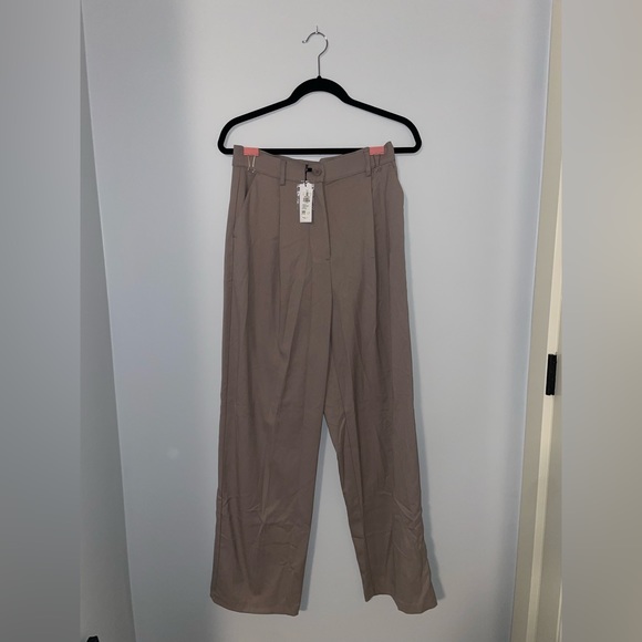 Porter Pleated Straight Pant - Garage - Picture 3 of 4